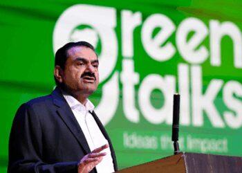 Gautam Adani called upon young entrepreneurs for the country's 'second freedom struggle'