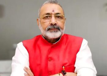 Giriraj Singh | Minister Giriraj Singh | Giriraj Singh on Rahul Gandhi and Tejashwi Yadav | I do not do Hindu-Muslims ... I have forgotten the ancestors, Giriraj Singh targeted Rahul-Tejasvi. News Track in Hindi