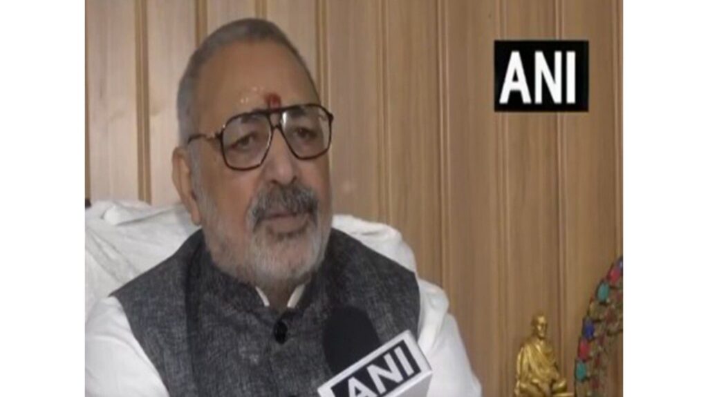 Giriraj Singh targeted the Congress and Tejashwi, said "How much will you insult Bihar?"