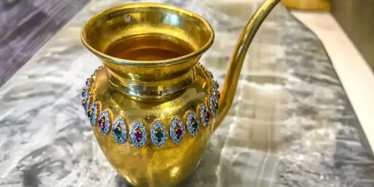 Gold and diamond urn stolen from Delhi's Red Fort, thief who came under disguise of monk, police arrested
