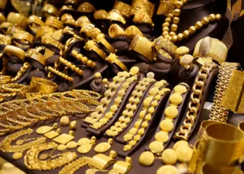 Gold price declines, know today's rate in major cities of the country