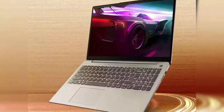 Google ने कार ली&nbsp;Windows को छुट्टी पार भेजने की बड़ी प्लानिंग, अब&nbsp;एंड्रॉयड सिस्टम पर चलेंगे लैपटॉप