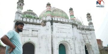 Hindu Community Gives Azaan in Bihar's Masjid with no Muslims â € "A Unique Religious Example | In a village in Bihar where no Muslim - Hindus give not a single Muslim - Azan in the mosque!