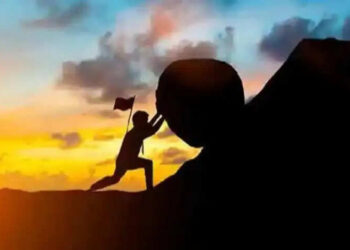 संकट और चुनौतियों के बीच अपने आत्मविश्वास को कैसे बनाएं मजबूत, वीडियो में जाने एक्सपर्ट्स के बताये असरदार उपाय&nbsp;