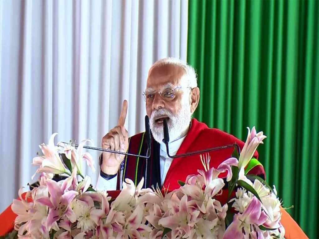 'I stand with you ...', PM Modi appealed for peace for the first time after violence