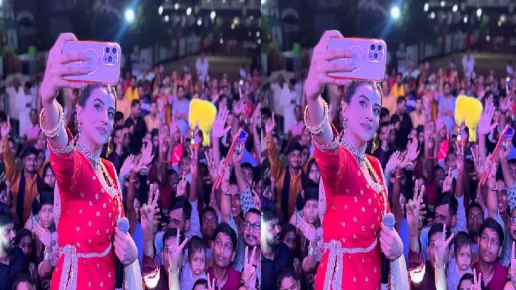 In Navratri program, Akshara Singh puts a glamor of glamor, fans fled the beauty of the actress