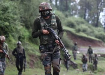 Jammu and Kashmir: Operation in Kulgam continues for the second day, so far two terrorists killed, two soldiers were also martyred