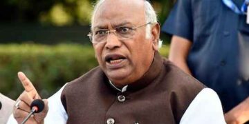 Kharge's attack in an important Congress meeting in Bihar, said- 'Double engine government proved hollow'