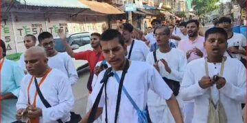 Krishna devotees of Baroda in Bayana scattered the name Radha-Krishna