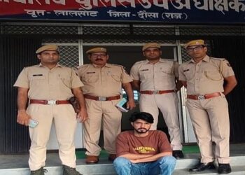 Lalsot police arrested absconding prize Pintu Meena for 10 months