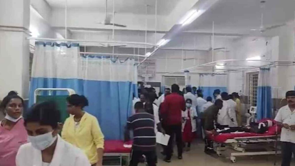 Large accident due to truck entering Ganesh procession in Karnataka, death toll is 9