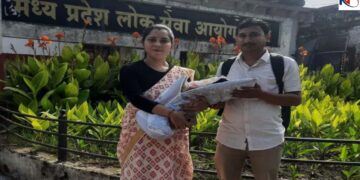 MPPSC Result | MPPSC Result 2024 | MPPSC Topper | MPPSC Topper Varsha Patel | MPPSC 2024 | Varsha Patel became an example: Interview given about 26 -day -old daughter in her lap and DSP became. News Track in Hindi