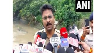 Madhya Pradesh: 3 police officers died after a car collapsed in Shipra river in Ujjain