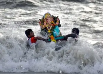 More than 1 crore people can go to Mumbai in Ganpati immersion, threat of attacks bigger than 26/11, 14 Pakistani terrorists admitted to the city