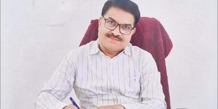 भोपाल हवाई अड्डे पर ड्यूटी के दौरान नायब तहसीलदार दिनेश साहू का निधन