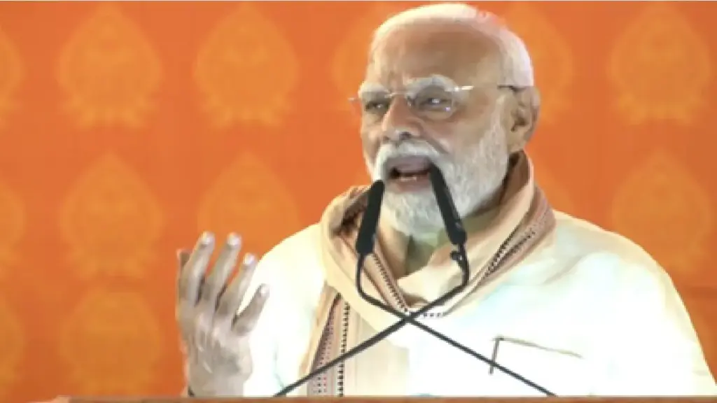 Narendra Modi at Purnea: PM Narendra Modi gave a gift of 36000 crores to Purnia, comparing Bihar to the Congress with bidi a lot, RJD was also surrounded, PM Narendra Modi Gave a Gift of 36000 Crows to Purnea, reprimanded Congress for Comparing Bihar With A Bidi, also cornered rjd