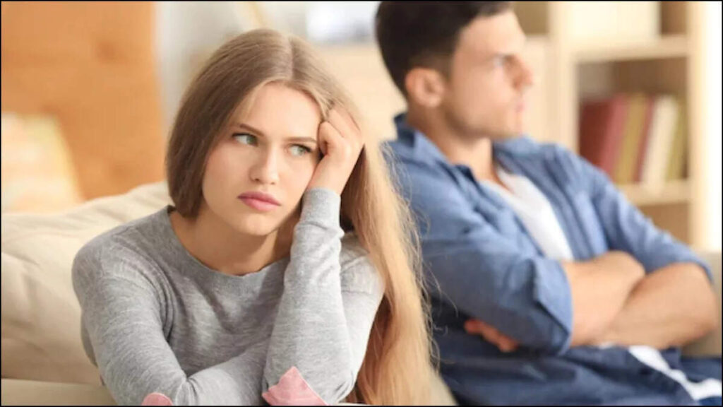 Negative Memories से रिश्तों पर पड़ रहा है असर, इन आसान टिप्स से पाएं शांति और मजबूत करें अपना रिश्ता