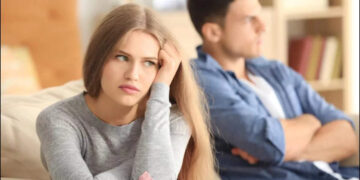 Negative Memories से रिश्तों पर पड़ रहा है असर, इन आसान टिप्स से पाएं शांति और मजबूत करें अपना रिश्ता