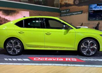 Skoda-Octavia-RS-Auto-Expo-2025-2 (1)