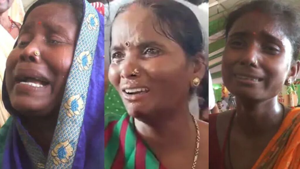 Nitish Kumar Bihar Theft News | Nitish Kumar Rally Robbery | Darbhanga women jewelry stolen | , Gold chains and Mangalasutra stolen, women kept crying and Bihar police kept watching. News Track in Hindi