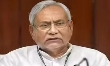 Nitish government announced an allowance of Rs 25,000 to 'Vikas Mitras' to buy tabs