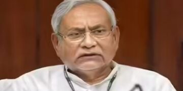 Nitish government announced an allowance of Rs 25,000 to 'Vikas Mitras' to buy tabs