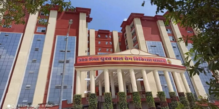गोरखपुर के बीआरडी मेडिकल कॉलेज में बढ़ रही बर्थ एसफिक्सिया से पीड़ित नवजातों की संख्या, सीएचसी और निजी अस्पतालों में बाल रोग विशेषज्ञों की कमी