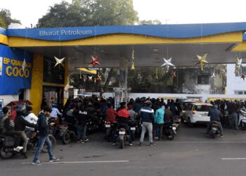 Oil companies will get help from government initiatives in an atmosphere of global uncertainty: report