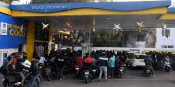 Oil companies will get help from government initiatives in an atmosphere of global uncertainty: report