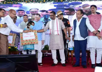 On PM Modi's birthday, Governor and CM started 'healthy women, strong family' campaign in Jharkhand
