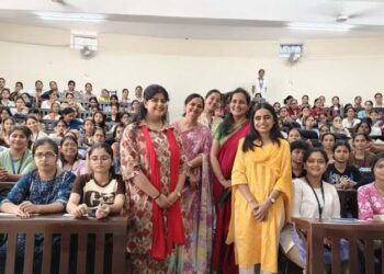 Organizing lectures on "Financial Inclusion: Real Status vs. Developed India"