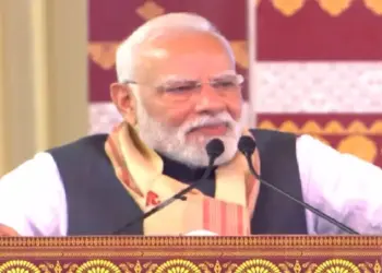 PM Modi Attacks Congress: PM Modi attacked the Congress in Darrang, Assam, said- will not allow the intruders to rob the interests, even on demographic changes Interests