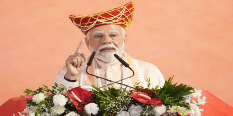 PM Modi said in Dhar, Jaish's terrorist was crying crying, said- Indian Army made Pakistan cry