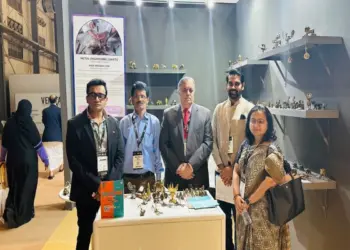 Performing the art of more than 70 lakh Indian artisans in Saudi, the heart of the audience won by its skills
