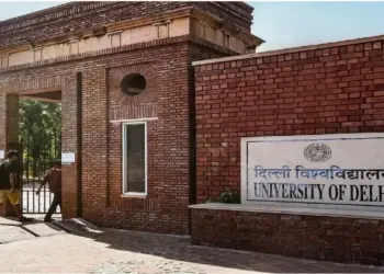Petition in High Court Against Dusu Student Union Election Results: Petition in High Court against DUSU Students Union election results, allegations of tampering of EVMs during voting, notice to university, notice, petition in high courting dusu construct UNSULTINS, Aligation Results, Aligation Results, Aligation Results of EVM Tampering during Voting, Notice to University