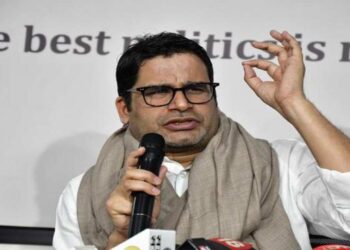 Prashant Kishor Earnings Reveled: Pk Made â‚ Our241 Crore in 3 Years, Paid â‚ Our51 Crore Tax | PK opened its own raw chitta, told how to earn 241 crores in 3 years, everyone's senses flew on hearing. News Track in Hindi