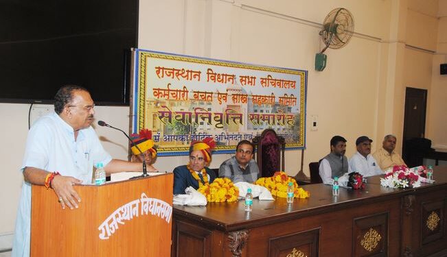Profession of confidentiality and conclusion in state service required: Devnani