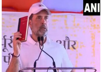 Rahul Gandhi attacked the allegation of vote theft, and launched a newsletter targeting Election Commission and BJP