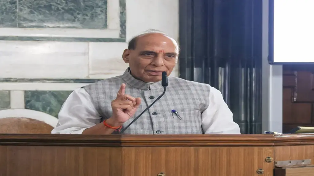 Rajnath Singh Met Brave Soldiers of 1965 War: India writes its own luck, victory has become our habit… Defense Minister Rajnath Singh, India writes its destiny, Victory Has Bollywood Singh SIDI After meeting the brave soldiers of the 1965 war.