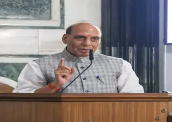 Rajnath Singh Met Brave Soldiers of 1965 War: India writes its own luck, victory has become our habit… Defense Minister Rajnath Singh, India writes its destiny, Victory Has Bollywood Singh SIDI After meeting the brave soldiers of the 1965 war.