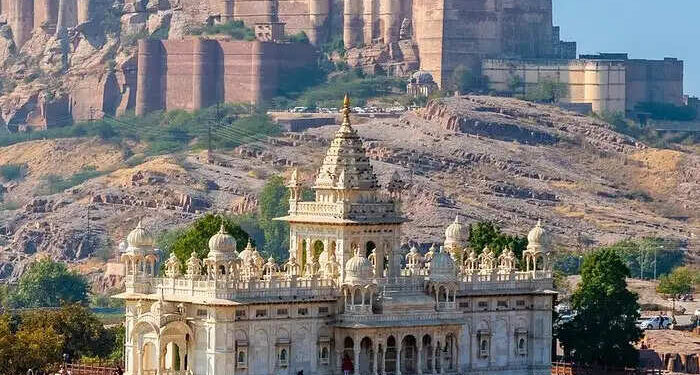 Rajasthan Diwas 2025 : सरदार पटेल की रणनीति और राजाओं का डर, इस वायरल डॉक्यूमेंट्री में जाने कैसे तिरंगे के नीचे एक हुआ राजस्थान