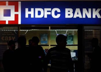 Shock to customers!, HDFC Bank deducts the interest rate of savings account