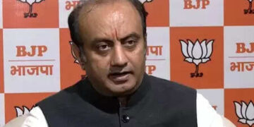 Sudhanshu Trivedi's stance on the song 'Kaaba-Madina' in Durga Pandal, accused of appeasement on Mamta