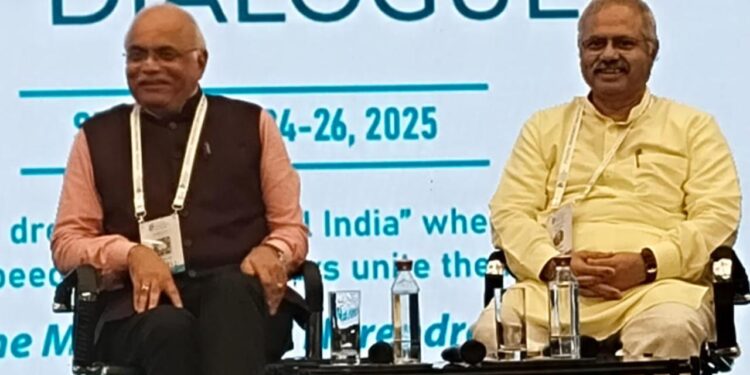 Sunil Ambekarâ € ™ s address at Goa Digital Democracy Dialogue | Goa Digital Democracy Dialogue: Sunil Ambekar's message, not tired or not bended. News Track in Hindi