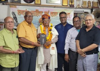 Swarnakar is the conductor of Bikaner's literary tradition: The Institute of Literature, Literature and Arts, greeted the lyricist Rajaram Swarnakar