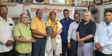 Swarnakar is the conductor of Bikaner's literary tradition: The Institute of Literature, Literature and Arts, greeted the lyricist Rajaram Swarnakar