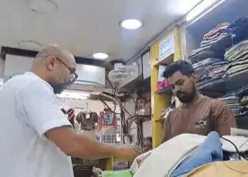 सूरत के कपड़ा व्यापारियों ने जीएसटी रिफॉर्म को सराहा