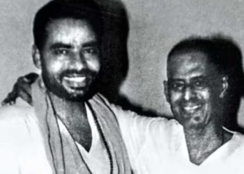 The real pillar of narendra modi's success! Learn about the PM's Mentor, Laxmanrao Inamdar. , The real pillar of Narendra Modi's success! Know who was PM's Guru Laxmanrao Inamdar. News Track in Hindi