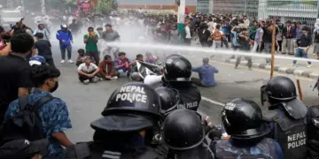Uncontrolled situation in Nepal, curfew in many cities, Government of India released warning