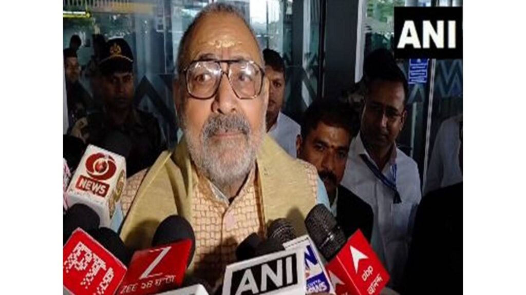 Union Minister Giriraj Singh attacked TMC, said- "Working to make Bengal to Bangladesh"
